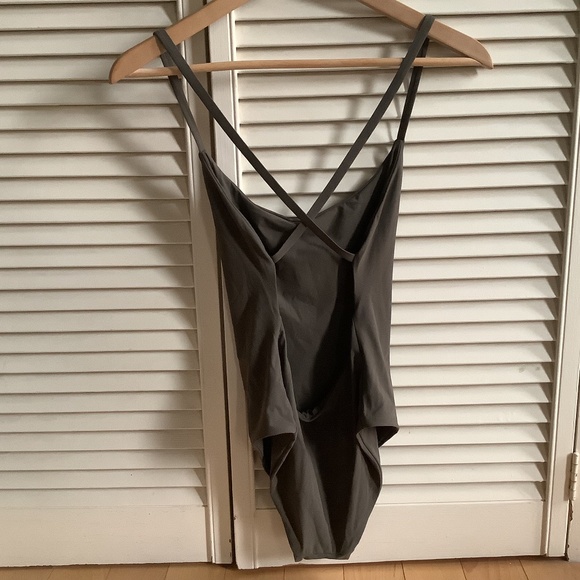 Classic Uno Lido swimsuit, small, olive green - Picture 6 of 9